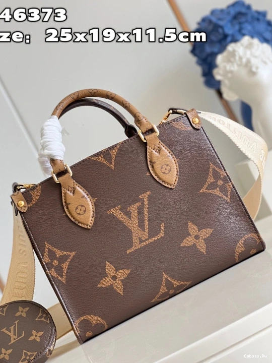 ONTHEGO PM LOUIS VUITTON 0424